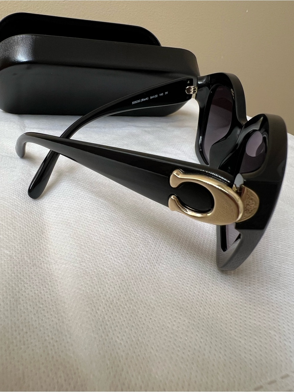 Coach Cat-Eye Sunglasses w Receipt nwt - Picture 3 of 13